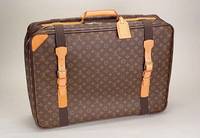 Koffer LOUIS VUITTON, typ. Design, Innenfach, AdressanhÄnger, ca. 14 x 47 x 64 cm