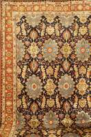 Esfahan Alt fein, Zentralpersien, um 1940, Korkwolle mit Seide, ca. 360 x 243 cm, Schätzw ert:10500.- EURO, EHZ: 2 (altersbedingt in ein en ...