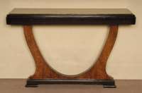 ArtDeco-Wandkonsole, Frankreich, um 1920, in Rosenholz furniert, zum Teil schwarz abgesetzt , Fuß in typischer Lyra-Form, restaurierter ...