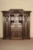 Spiesezimmer, deutsch, um 1900, bestehend aus Buffetschrank, Kredenz, Tisch und 6 StÜhle , Eiche, Buche und Weichholz massiv, Front und Seiten auf ...