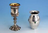 Vase, Italien, 60er Jahre, 800er Silber, grÜner Schmucksteinbesatz, graviert, ca. 395 g, H ca. 18 cm
