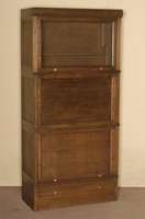 BÜcherschrank/Bookcase, England um 1920, Eiche massiv, MessingbeschlÄge, patentiert unter der Bezeichnung "elastic book case", ...