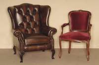 Ohrenbackensessel, nach englischem Vorbild von 1880/90, Barockstil, Lederbezug in rotbraun, Nagelverzierung, geschwungene Beine, RÜcken geheftet ...