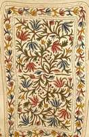 Filzteppich, Persien, um 1940, Filz mit Wolle bestickt, ca. 185 x 124 cm, SchÄtzwert: 1200.- EURO, Nomadenarbeit, EHZ: 2