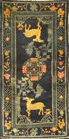 Pow Tow Antik, China, um 1900, Wolle auf Baumwolle, ca. 127 x 64 cm, SchÄtzwert: 2400.- EURO, EHZ: 2, fackundige rest.