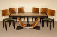ArtDeco-Sitzgruppe, Frankreich/Paris, um 1920 , bestehend aus Konferenztisch sowie 6 StÜhlen, in Nußbaum in gespiegeltem Bild furniert und zum ...