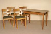 KÜchentisch, deutsch, um 1910, Eiche massiv, konische Beine, schuhfÖrmig abgesetzt, Zarge aus dem Vollholz, Gebrauchsspuren, ca. 77x109x 69 cm