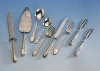 Set 2 Buttermesser Birmingham 1882/83, Sterlingsilber, im FrÜhbarockstil, z. T. graviert und punziert, Meister: Hilliard & Thomason, im orig. ...