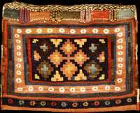 Seltene Antike Bachtiar Tasche, Südwestpers ien, reine Pflanzenfarben, 19.Jahrhundert (um 1890/1900, Wolle auf Wolle, ca. 37 x 48 cm, fe ine bis ...