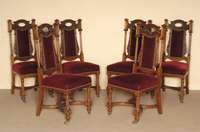 6 StÜhle, deutsch, um 1885/90, Nußbaum massiv, eklektizistischer Stil, Schnitzereien aus dem Vollholz, AkanthusblÄtter, Lorbeerkranz, Muscheln ...