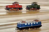 E-Lok, MÄrklin, 50er Jahre, Spur HO, Nr. 3001, CE 800, Betr.-Nr. E 6302, bespielt, sonst in altersbed. gutem Zustand, Fkt. nicht geprÜft, im ...