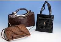 Yves Saint Laurent Damentasche, schwarzes geprÄgtes Leder, aufgelegtes verg. Monogr. (ber.), Innenfach mit Reißverschluß, aufgelegte ...
