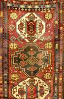 Lori Pampak, Kaukasus, um 1900, Wolle auf Wolle, ca. 226 x 134 cm, Schätzwert: 13000.- EURO, EHZ: 3 (altersbedingt in einen guten Erh ...