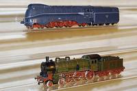 Dampflok mit Tender, MÄrklin, 90er Jahre, Spur HO, Nr. 34988, P8, Baden, dunkelgrÜn/rot, mit Universalelektronik, im orig. Karton, Fkt. nicht ...
