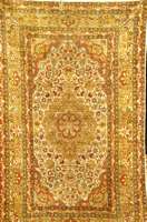 Istanbul Seide, TÜrkei, um 1950, reine Naturseide, ca. 139 x 89 cm, SchÄtzwert: 3500.- EURO, EHZ: 2 (altersbedingt in einen he rvorragend guten ...