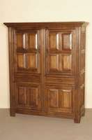 Schrank, deutsch, um 1920, Eiche massiv, RÜckwand Tischlerplatte, sogenannter Panelenschrank, Front 4-tÜrig mit 12 kassettierten FÜllungen und ...