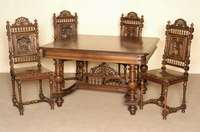 Tisch und 4 StÜhle, Frankreich, um 1880, bretonisch, Kastanie massiv, Tisch ausziehbar, ohne Einlegeplatten, Fuß mit 4 gedrechselten SÄulen ...