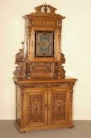 Aufsatzbuffet, Frankreich, um 1880, Eiche massiv, auf KugelfÜßen, TÜrfÜllungen mit aufgesetztem geschnitztem Obstdekor, seitlich mit ...
