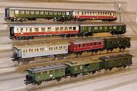 Konvolut Personenwagen, MÄrklin, Spur HO, 60er Jahre, best. aus: 4056, 4055, 4026, 4058, 4024 und einer nicht im orig. Karton, dieser mit ...