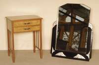 ArtDeco-Spiegel, Frankreich, um 1920, Hartholz, schwarz gelackt, aufwendig ausgefÜhrte Dekore, diese versilbert, hochwertige Verarbeitung, ca. ...