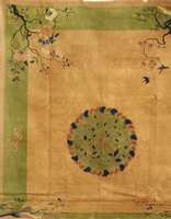 Peking Antik, China, um 1910, Wolle auf Baumwolle, ca. 360 x 275 cm, SchÄtzwert: 15000.- EURO, EHZ: 3 (altersbedingt in einen g utern ...