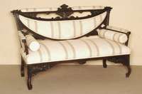 Sofa, China/Japan, um 1880, Mahagoni massiv, sehr dunkel gefaßt, original, typisch asiatische Schnitz- bzw. Dekorationsarbeiten, Polsterung und ...