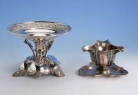 Große Anbietschale, England, London 1858/59, 925er Silber, floral verziert, vollplast. Blattverzierungen (rep.), hoher Standring, ca. 895 g, H ...