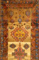 Garadje alt, Persien, ca. 50-60 Jahre, Wolle auf Baumwolle, ca. 460 x 99 cm, SchÄtzwert: 1800.- EURO, EHZ: 3