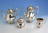Kaffee-/Teeservice, 800er Silber, Rosen- dekor und DeckelbekrÖnung, H. Meyer & Co. Berlin, best. aus: Kaffeekanne mit DÄmmringen, H. ca. 24 cm; ...