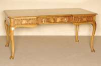 eleganter Damenarbeitsschreibtisch, deutsch, um 1930/35, Korpus Hartholz bzw. Nußbaum massiv, 3-schÜbig, Platte und Zarge kaukasisch ...