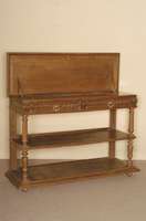 Etagere, SÜdfrankreich/Umkreis Dijon, um 1890/1900, Korpus Weichholz/Hartholz, Eiche massiv, Eichefurnier, Front mit freistehenden SÄulen, ...