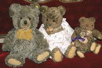 Konvolut zweit Steiffteddys, 60er Jahre, CosybÄr u. KragenbÄr, beide bespielt, l. ca. 45 cm