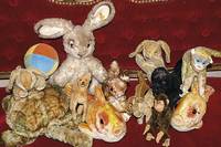 Konvolut aus 7 Steifftieren, 60er Jahre, SchildkrÖte (am Hals stÄrker besch.), Schlafhase, stehender Hase, Rehkitz, Flossy Fisch, EichhÖrnchen, ...