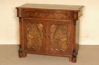 Halbschrank, deutsch, um 1870, Louis -Philippe, Korpus Weichholz, Nußbaumfurnier, z.T. gespiegelt, zwei TÜren und eine Schublade , diese ...