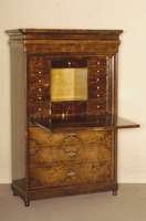 SchranksekretÄr, deutsch/SÜdpfalz, um 1835/40 , 4-schÜbig, sogenannte Rahmenfassung, Schubladenteil geschwungen mit aufgesetzter Zarge, 3-fach ...