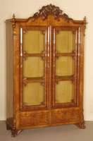 Schrank, deutsch, um 1830, SpÄtbiedermeierstil, Korpus Weichholz, Mahagonifurnier, auf KugelfÜßen, abgerundete Ecken, 2 Schubladen, 3-seitig ...