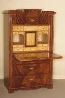 SekretÄr, deutsch, um 1840, SpÄtbiedermeier, Korpus Weichholz, Mahagonifurnier, Ecken abgesetzt mit runden Leisten, Abschluß mit gedrechselten ...