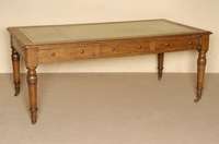 Partnerschreibtisch, England, um 1860, viktorianisch, Eiche massiv, gedrechselte Beine, mit original Rollen, beide Seiten jeweils mit 3 ...