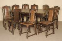 Tisch und 9 StÜhle, deutsch, um 1890/95, Eiche massiv, Eichefurnier, Ausziehteile z.T. Weichholz, FrÜhbarockstil, gedrehte und gedrechselte ...
