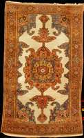 Weißgrundiger antiker Malayer, Westpersien, Naturfarben, um 1900, Wolle geknÜpft auf Baum wolle, ca. 209 x 127 cm, feine KnÜpfung, feine r ...