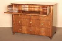 Schreibkommode, sÜddeutsch, um 1850/60, SpÄtbiedermeier, Korpus Weichholz, Wurzelnußfurnier gespiegelt verlegt, schÖnes Furnierbild vor allem ...