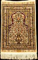 Feiner metallbroschierter Seiden Hereke alt, TÜrkei, um 1950, feine glanzreiche Naturseid e (ca. 60% metallbroschiert), ca. 70 x 50 cm ( seltenes ...