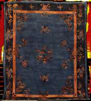 Peking antik, China, ende 19.Jahrhundert, f eine glÄnzende Wolle geknÜpft auf Baumwolle, c a. 350 x 283 cm, gute feine KnÜpfung, feiner G riff, ...