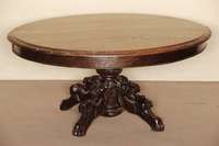 Couchtisch, Frankreich, um 1860/70, Eiche massiv, ovale Arbeitsplatte mit geschuppter Umrandung, SÄulenfuß 4-fach ausladend, diese mit 4 ...