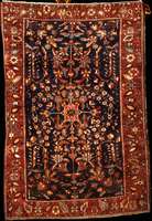 Seltener Farahan antik, Westpersien Sarogh- Gebiet, reine Pflanzenfarben, ende 19.Jahrhund ert, feine Wolle geknÜpft auf Baumwolle, ca. 1 51 x 103 ...