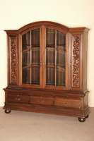 BÜcher- bzw. Mehrzweckschrank, deutsch, um 1908/12, Korpus Weichholz/Hartholz, z.T. Eichefurnier, sehr praktische Inneneinteilung, hervorragende ...