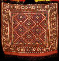 Sehr seltener Sumakh antik, Turkmenistan, r eine Pflanzenfarben, um 1900, Wolle geknÜpft a uf Wolle, ca. 90 x 78 cm, feine KnÜpftechnik, feiner ...