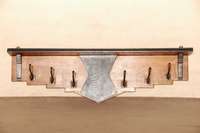 HÄngegarderobe, um 1920, ArtDeco, Amsterdamer Schule, Eiche massiv, z.T. furniert mit Makasar, original Kleiderhaken, ca. 29x96x40 cm