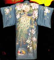 Seiden Kimono antik, Japan, um 1900, reine Naturseide, MÄnnergrÖße, feine aufwendige Seid enstickerei auf der RÜckseite, insgesamt eine sehr ...