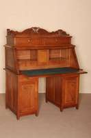 Schreibschrank/SekretÄr, deutsch, um 1900, Jugendstil, Korpus Eiche massiv, links und rechts 2 TÜren mit asymetrischen FÜllungen, allseitig ...